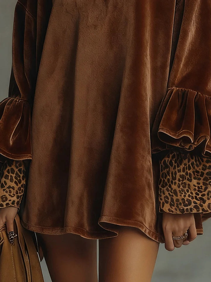 La Scintilla | ROBE EN VELOURS À JUPON AVEC MANCHES EN IMPRIMÉ LEOPARD