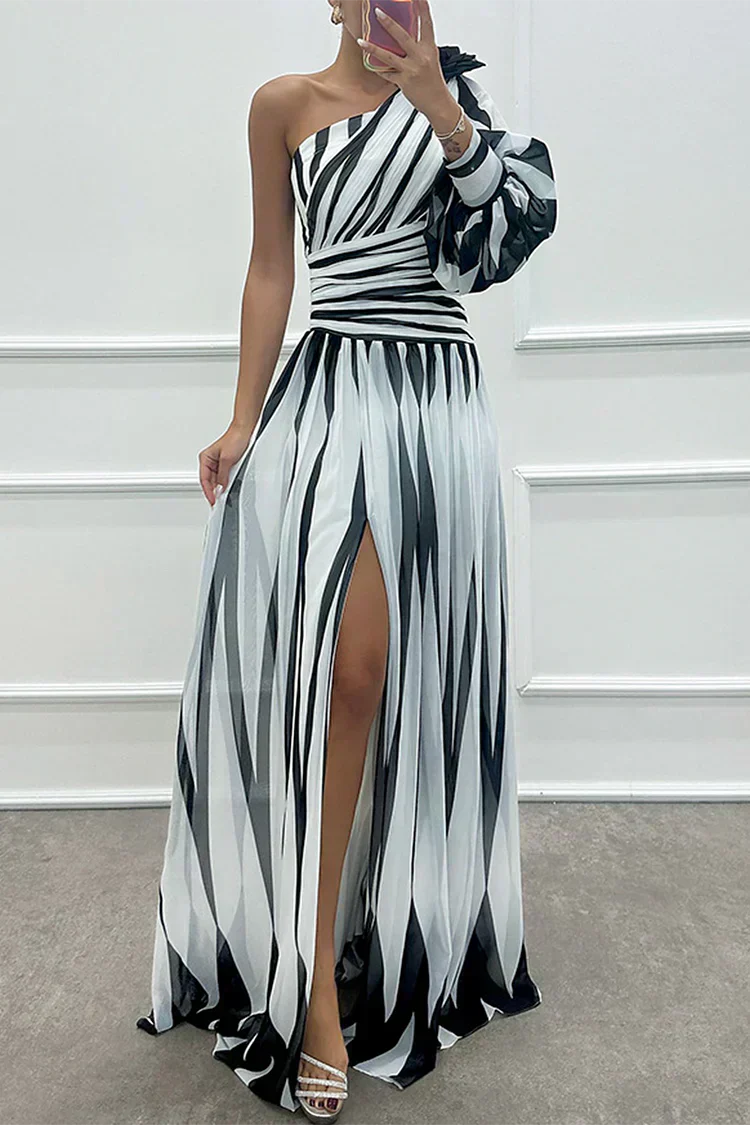 Hazel™ | Robe Maxi Élégante à Rayures avec Épaule Découverte