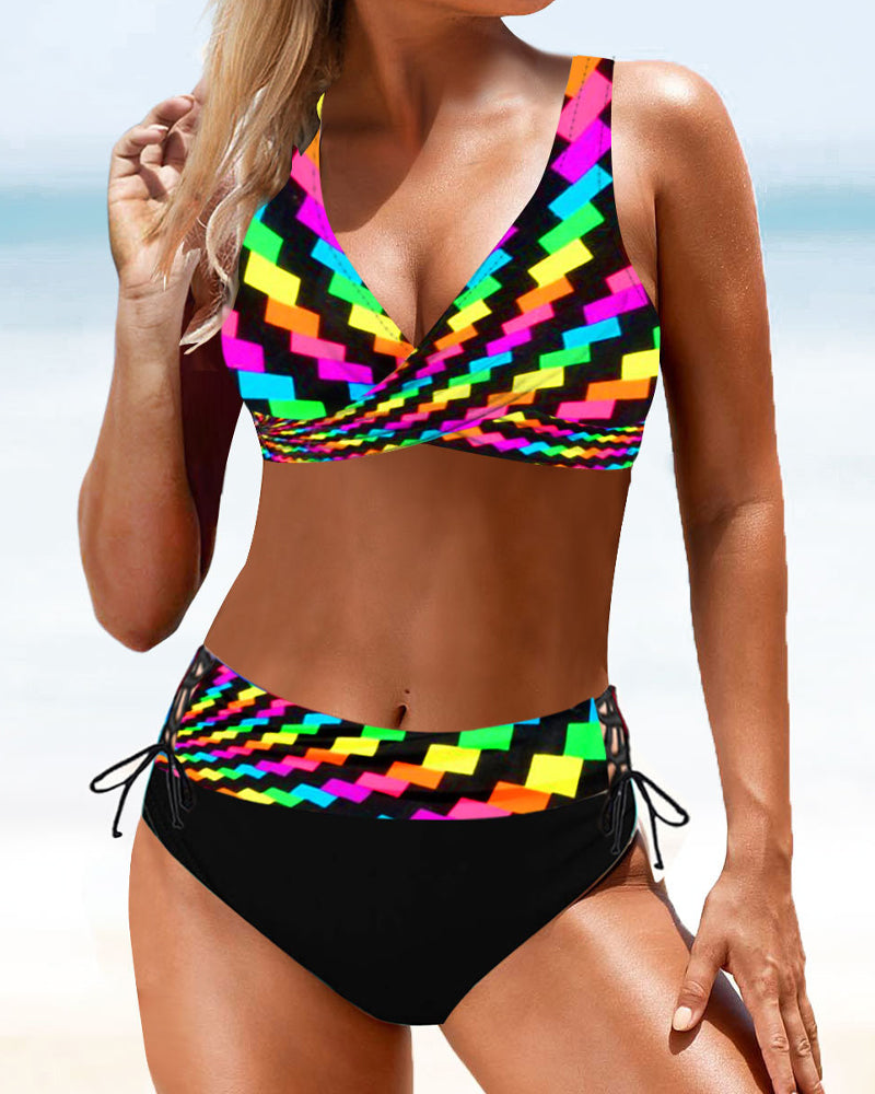 Eva – Bikini colorée et joyeuse