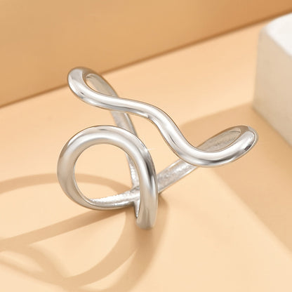 Bague Chic avec Onde Asymétrique