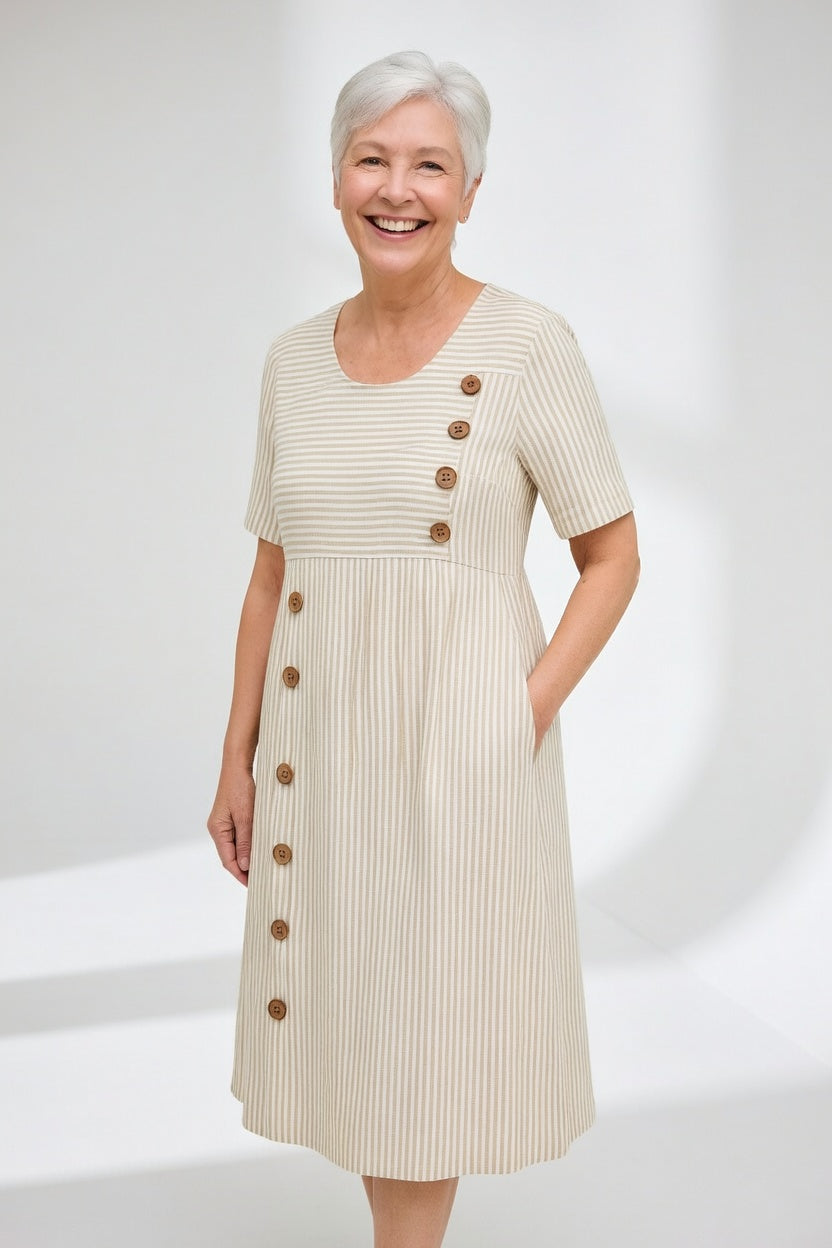 Linéora™ — Robe rayée fluide au charme estival