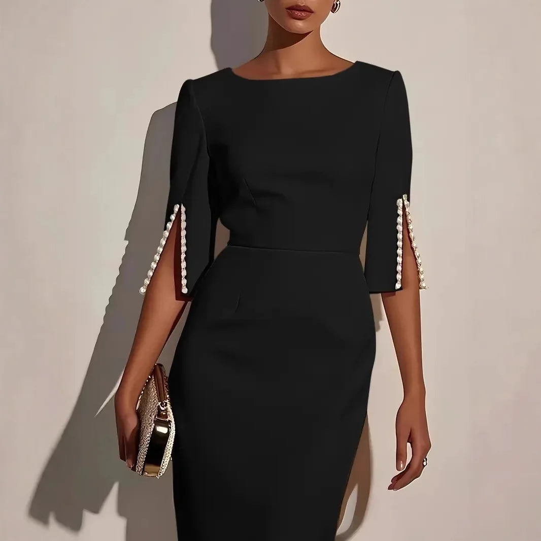 La Scintilla | ROBE ÉLÉGANTE AVEC MANCHES FENDUES ORNÉES DE PERLES