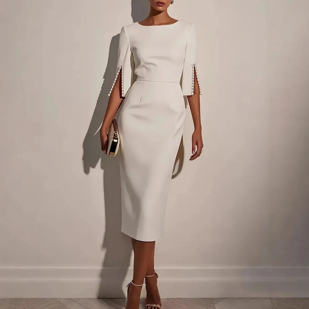 La Scintilla | ROBE ÉLÉGANTE AVEC MANCHES FENDUES ORNÉES DE PERLES