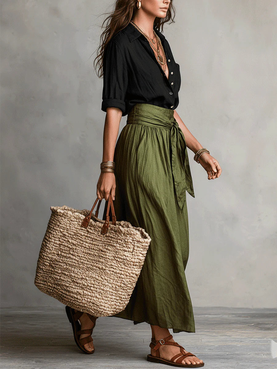Vera™ | Ensemble de deux pièces : t-shirt noir et jupe midi vert olive