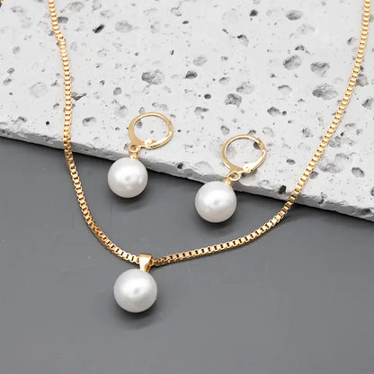 Ensemble de bijoux élégants avec perles
